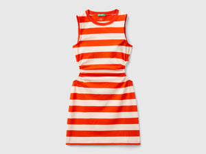 Vestito a righe con oblò