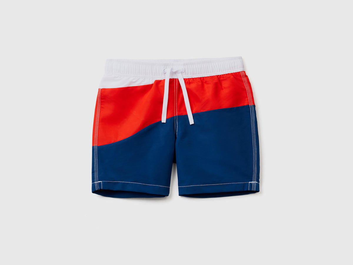 Boxer mare color block con motivo a onde