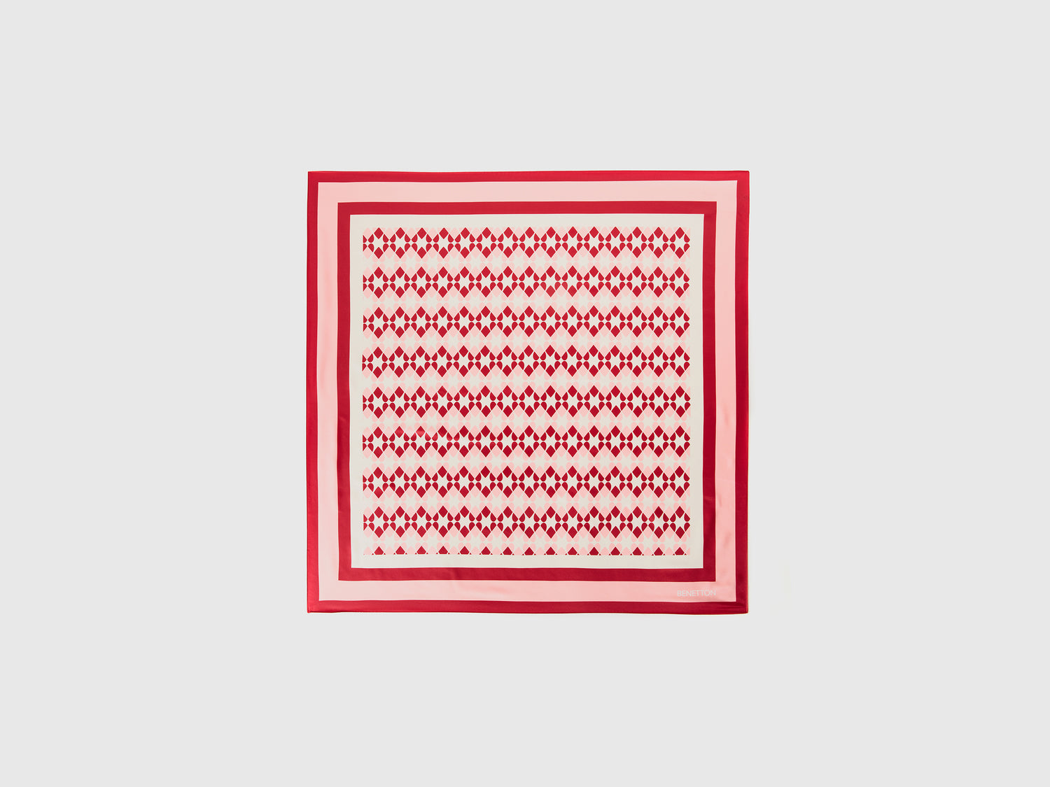 Foulard fantasia in tessuto riciclato da donna multi-color | Benetton Outlet