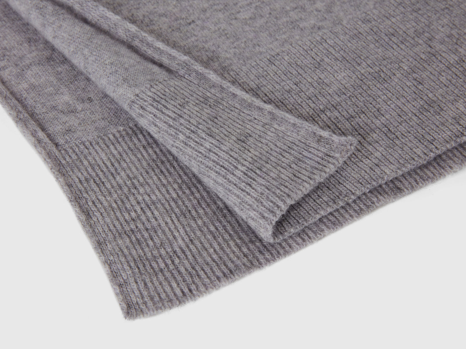Sciarpao mélange in pura lana Merino da donna grigio chiaro 2 | Benetton Outlet
