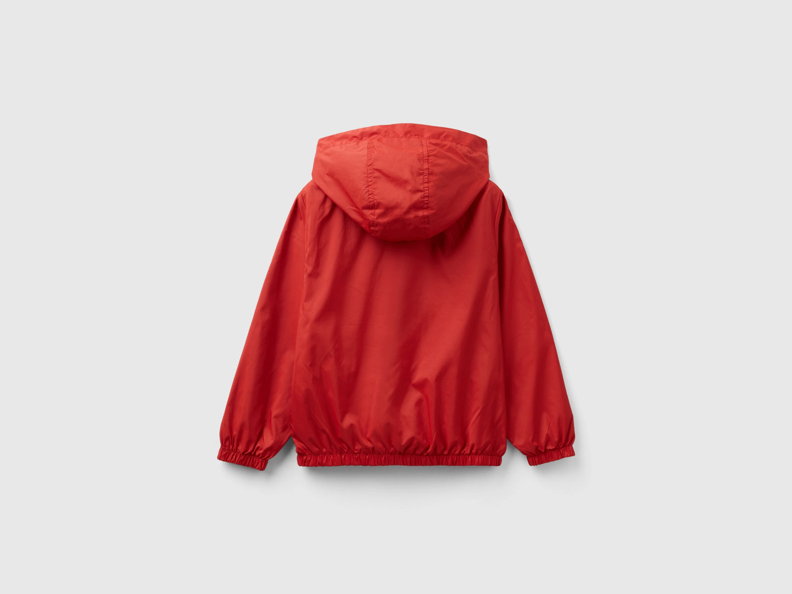 Giubbino in nylon con cappuccio da bambino rosso mattone 2 | Benetton Outlet