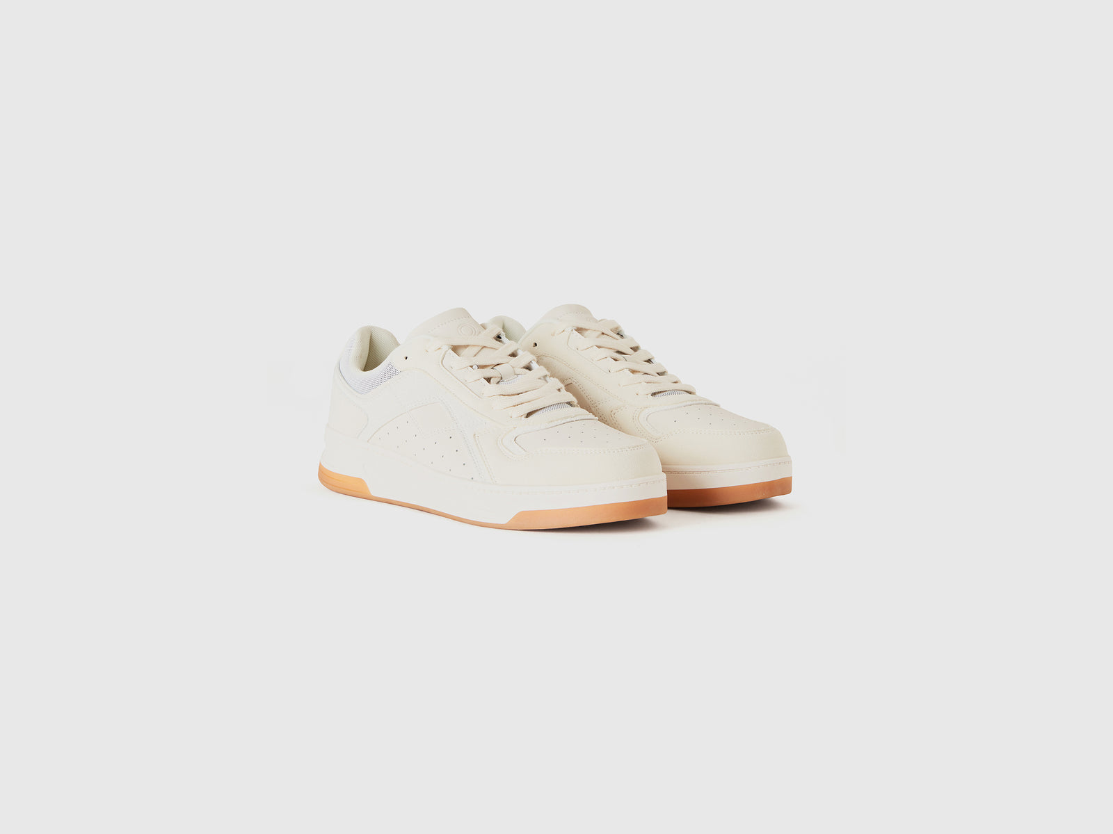 Sneakers basse da uomo bianco panna 3 | Benetton Outlet