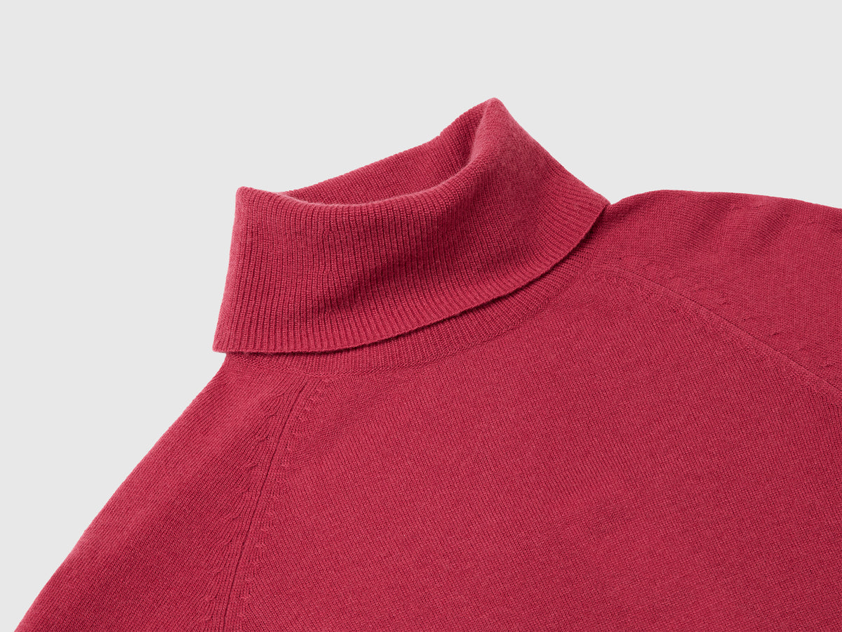Maglione dolcevita rosso in misto lana e cashmere