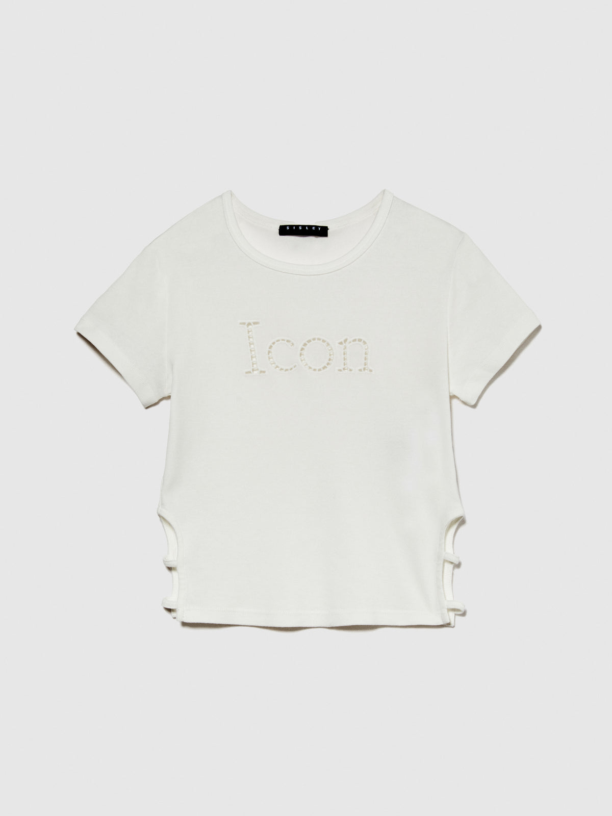 T-shirt con ricamo e cut-out