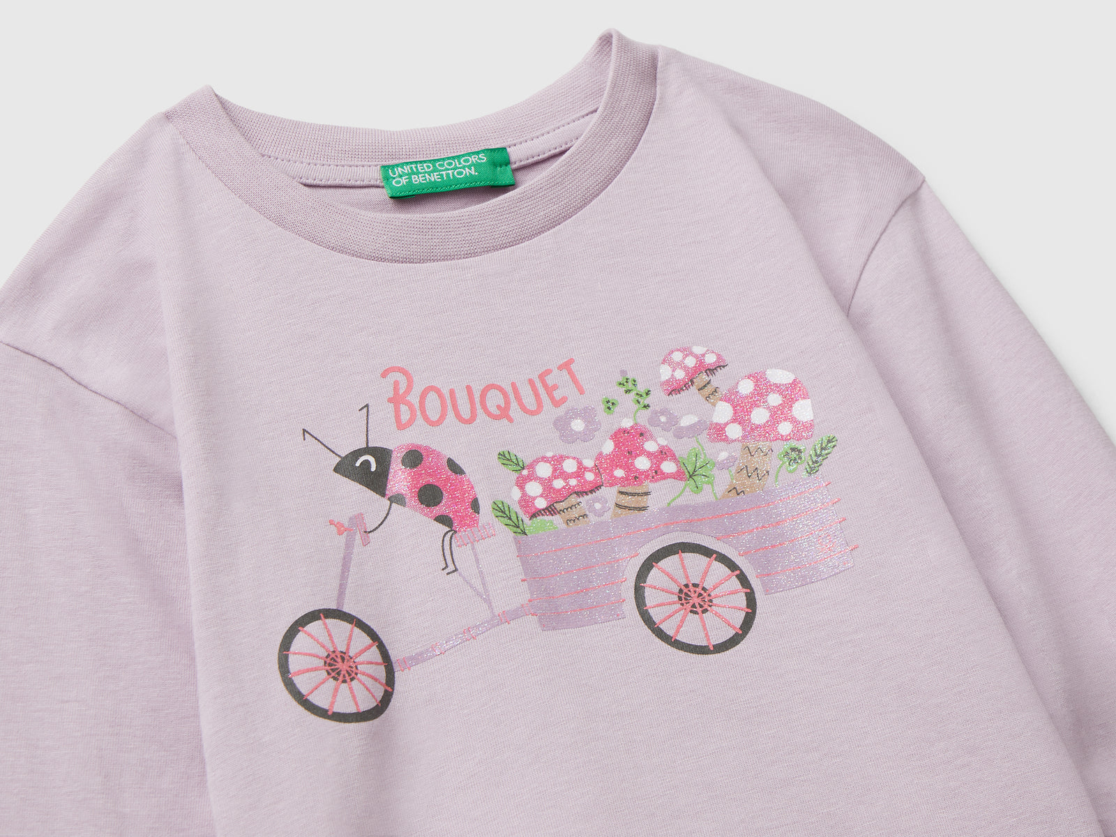 Maglietta in cotone con stampa glitter da bimba lavanda 3 | Benetton Outlet