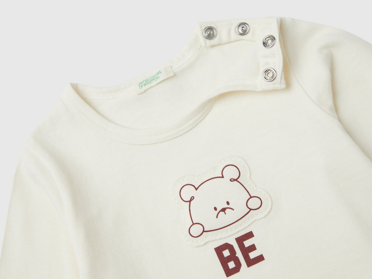 T-shirt con patch 100% cotone bio