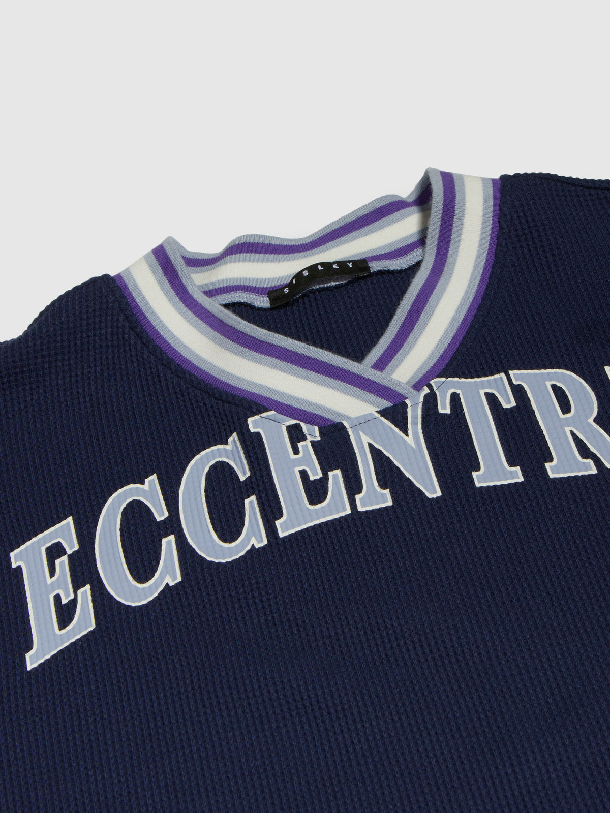 T-shirt con collo rigato e stampa