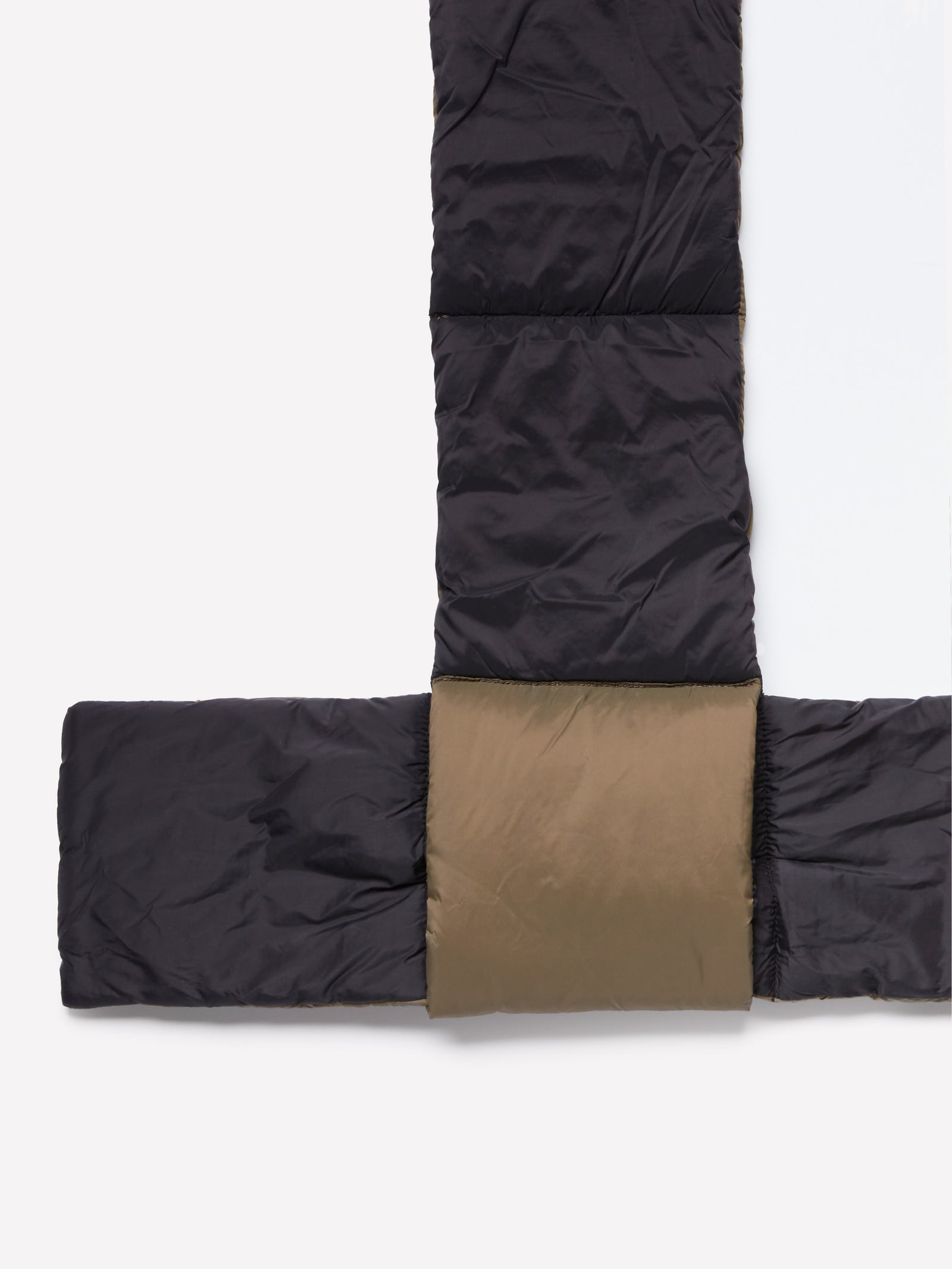 Sciarpa imbottita con cappuccio da donna verde militare 2 | Sisley Outlet