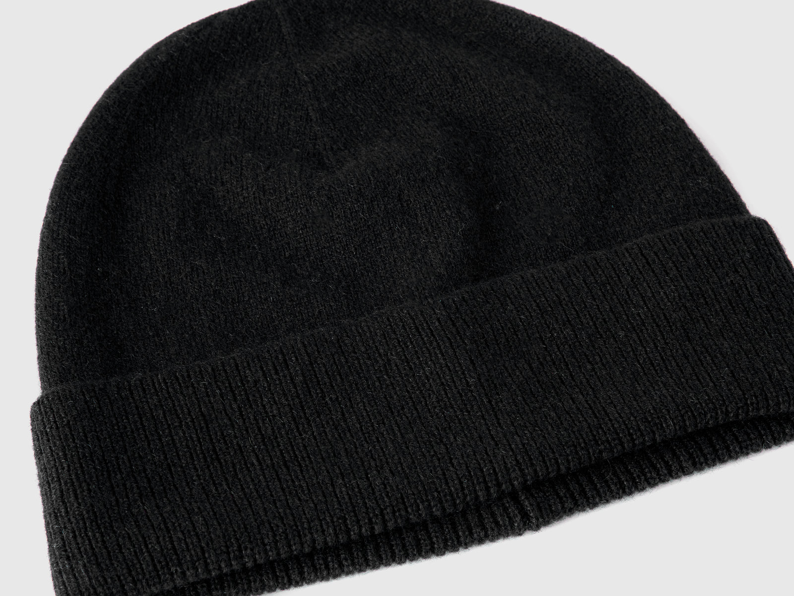 Berretto in puro cashmere da donna nero 3 | Benetton Outlet