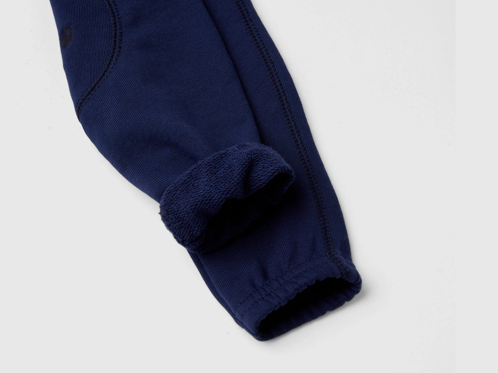 Pantaloni in felpa di cotone bio da neonato blu scuro 3 | Benetton Outlet