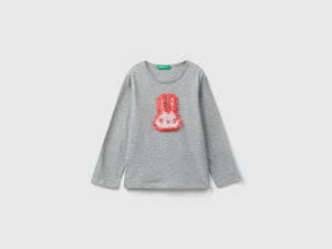 T-shirt con applicazione effetto petali