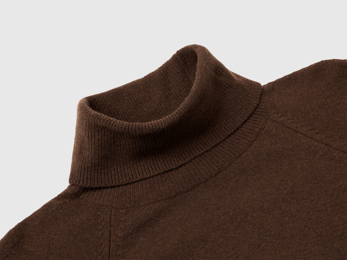 Maglione dolcevita in misto lana e cashmere
