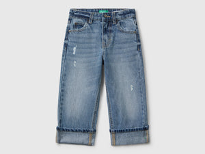 Jeans loose fit con risvolto