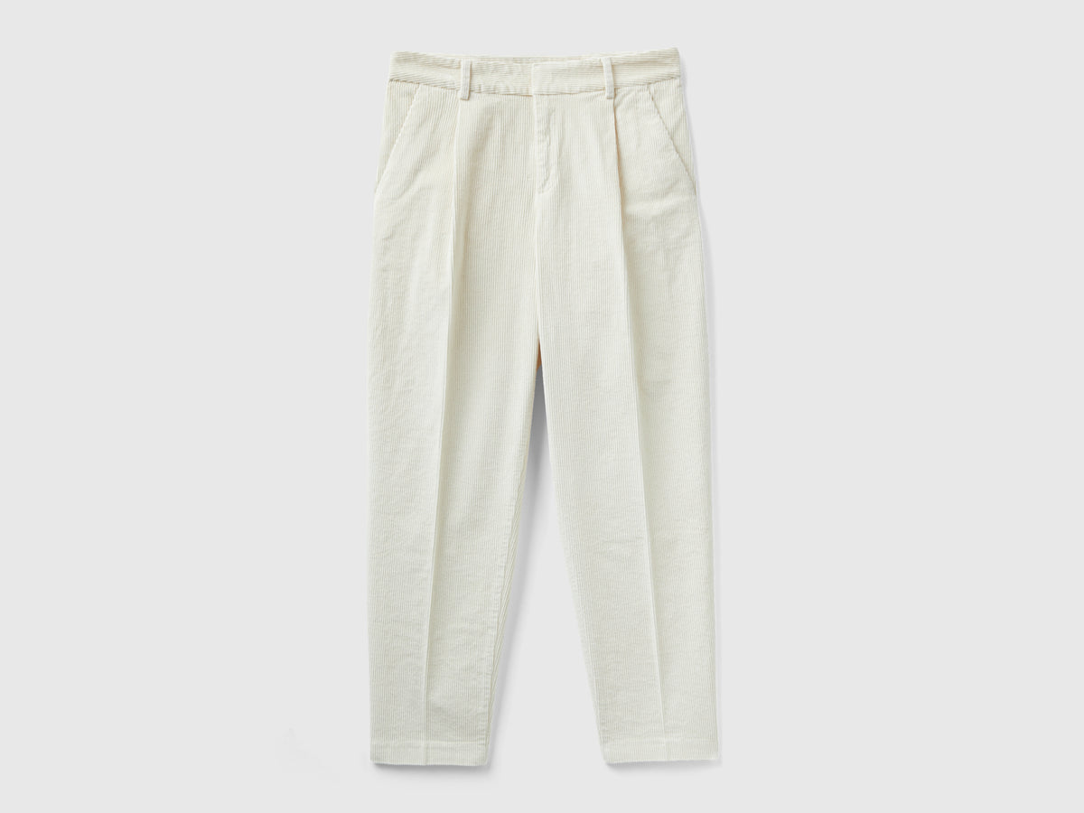 Pantaloni cropped in velluto a coste