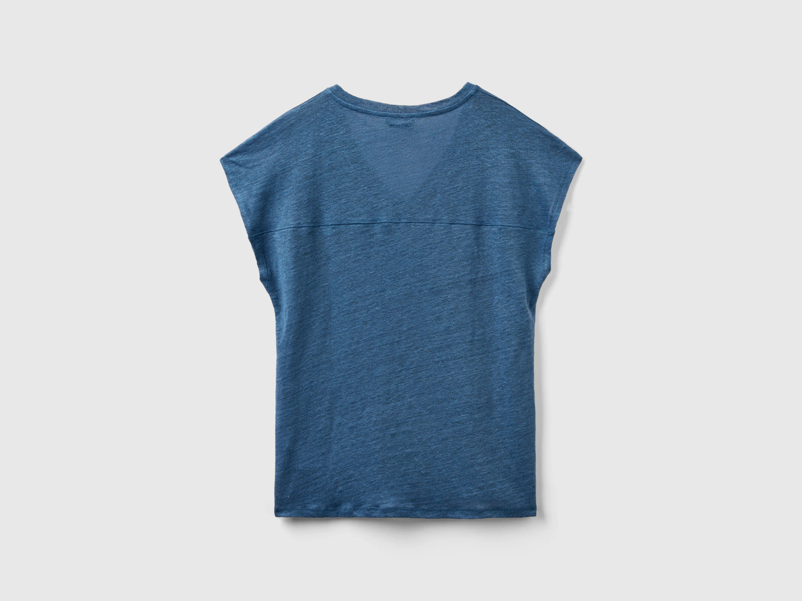 T-shirt scollo a V in puro lino da donna avio 2 | Benetton Outlet