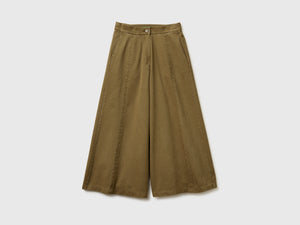 Pantaloni ampi 3/4 in cotone
