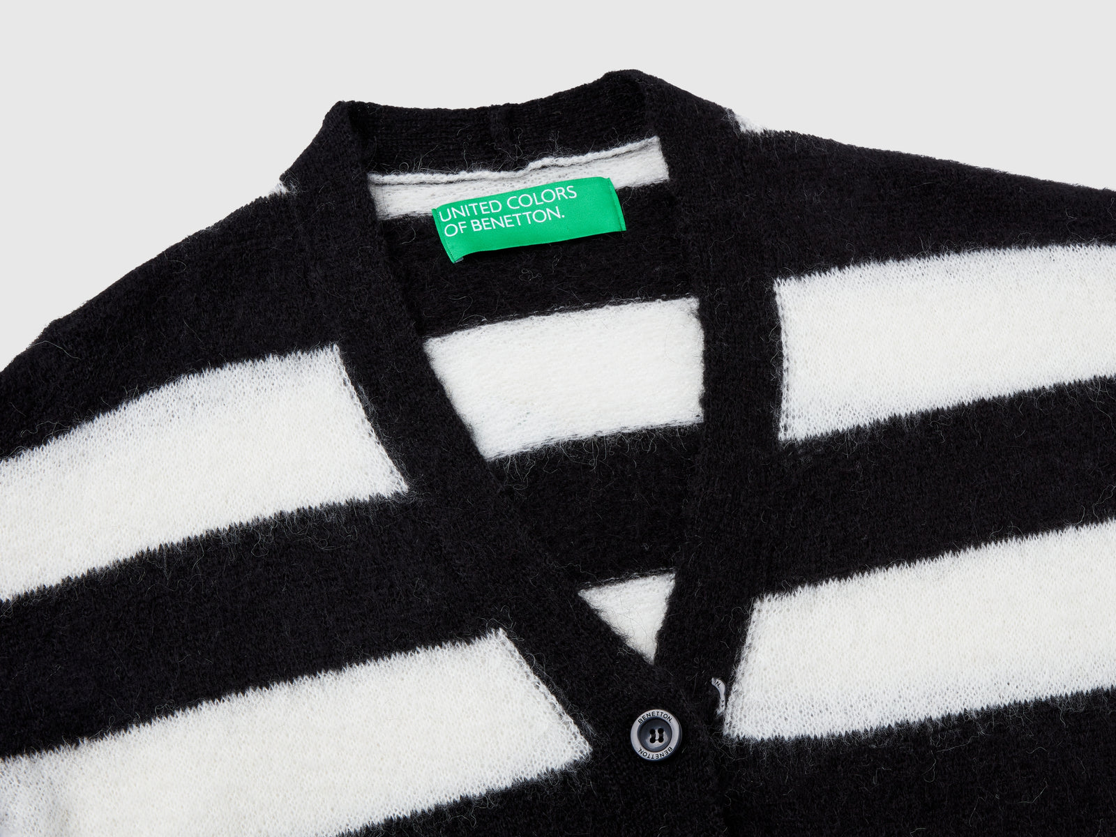 Cardigan a righe in misto alpaca da donna nero 3 | Benetton Outlet