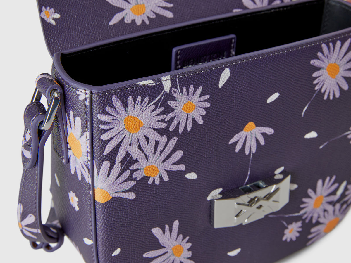 Borsa con fiori in tessuto spalmato