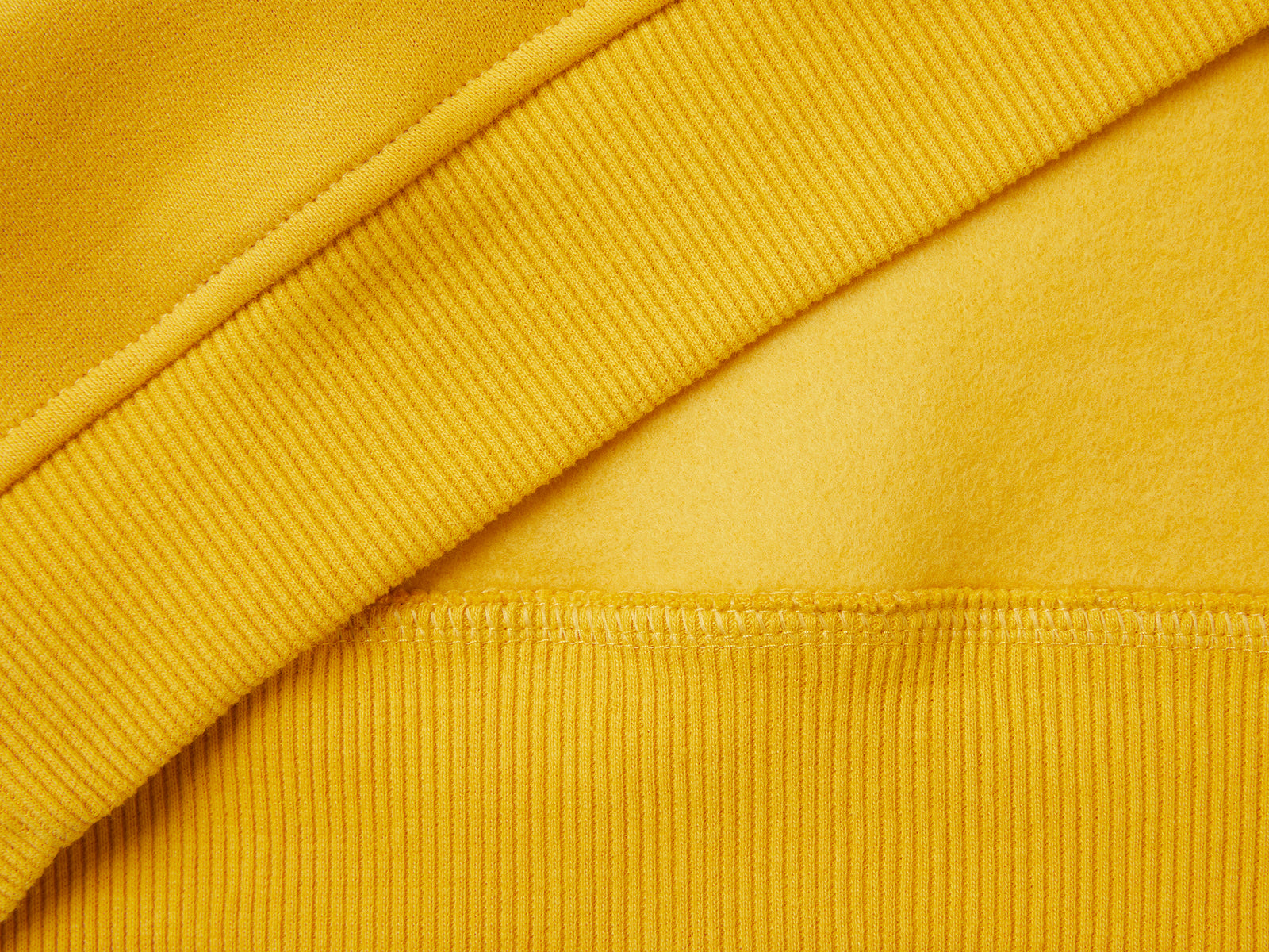 Calda felpa con logo da bambino giallo 2 | Benetton Outlet