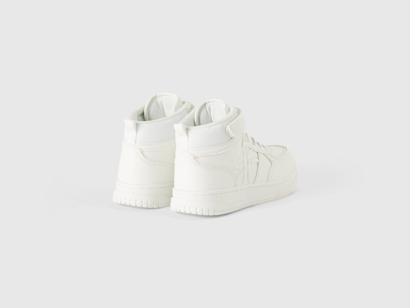 Sneakers alte con logo da bambino bianco 2 | Benetton Outlet