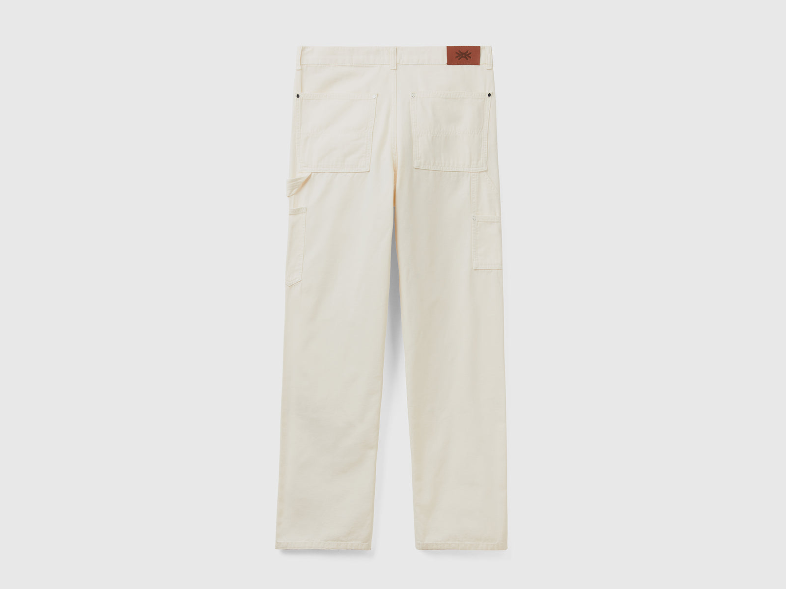 Pantaloni lunghi in puro cotone tinto in capo con impunture a contrasto da uomo bianco panna 2 | Benetton Outlet