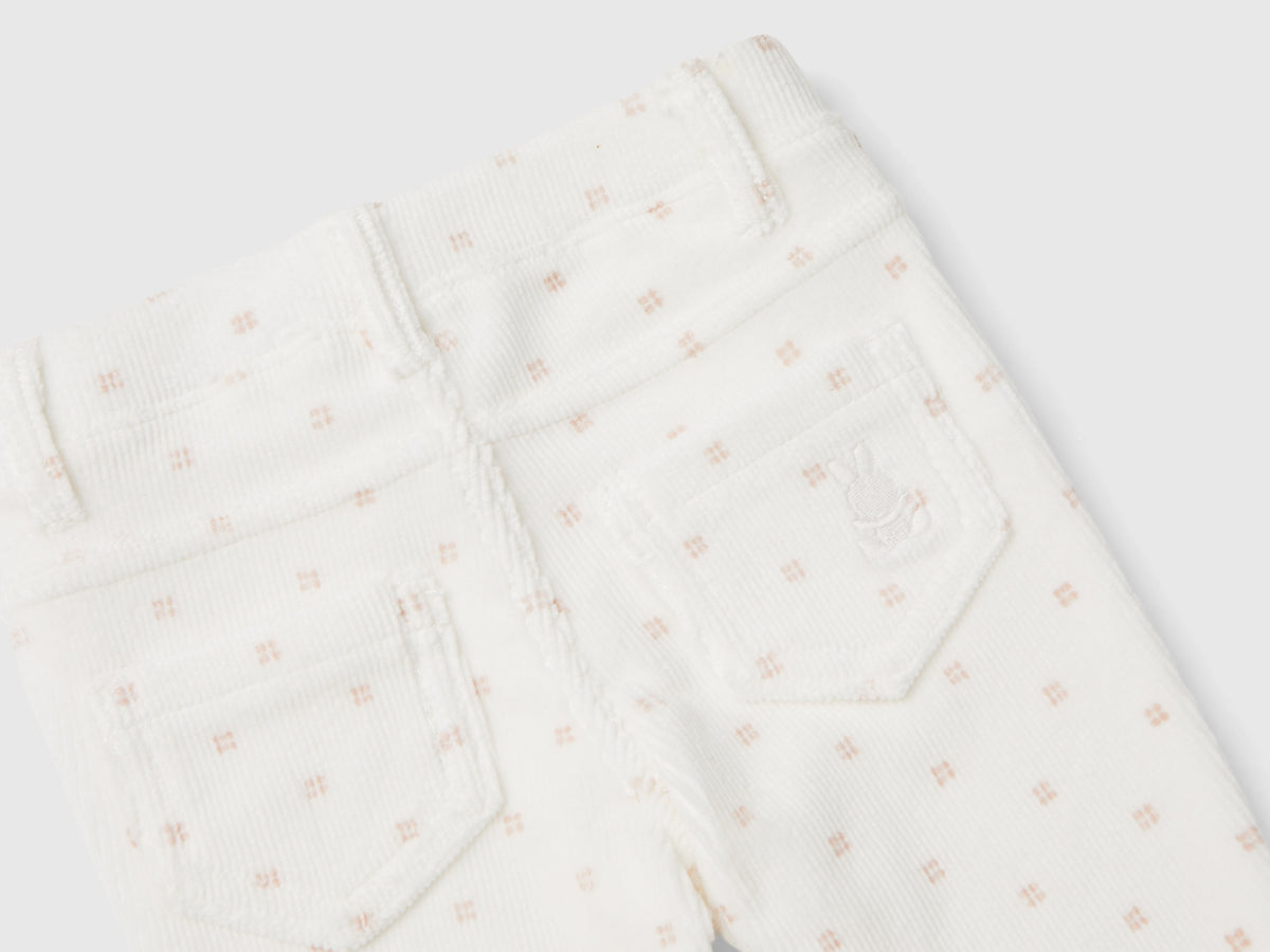Pantaloni con stampa fantasia in ciniglia