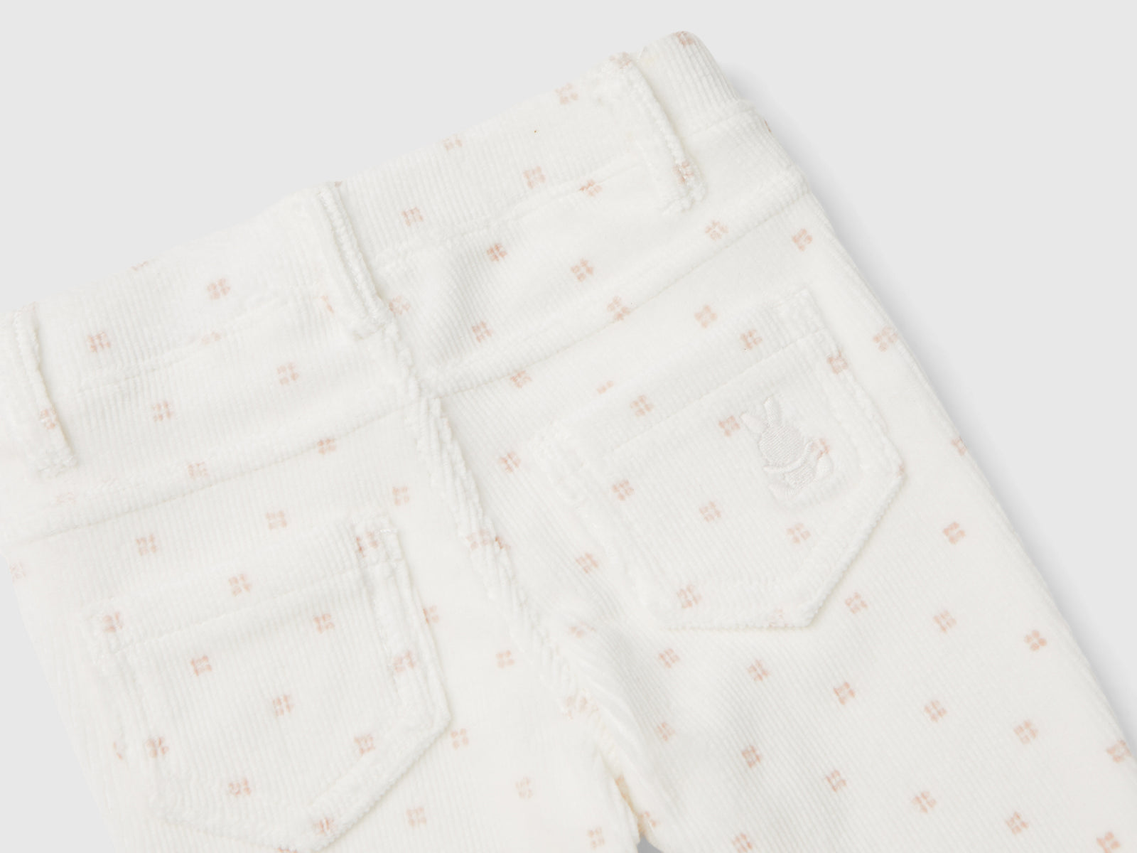 Pantaloni con stampa fantasia in ciniglia da neonato bianco panna 3 | Benetton Outlet