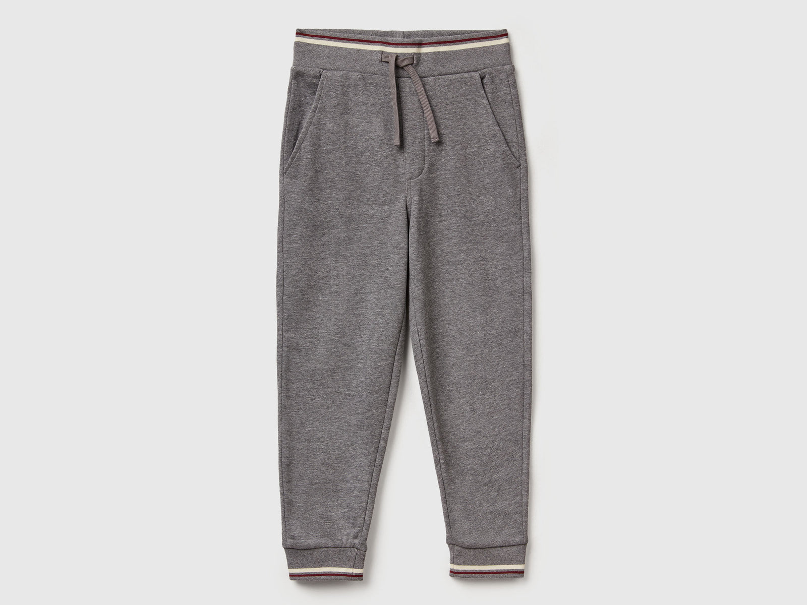 Pantaloni in felpa con gamba dritta da bambino grigio scuro | Benetton Outlet