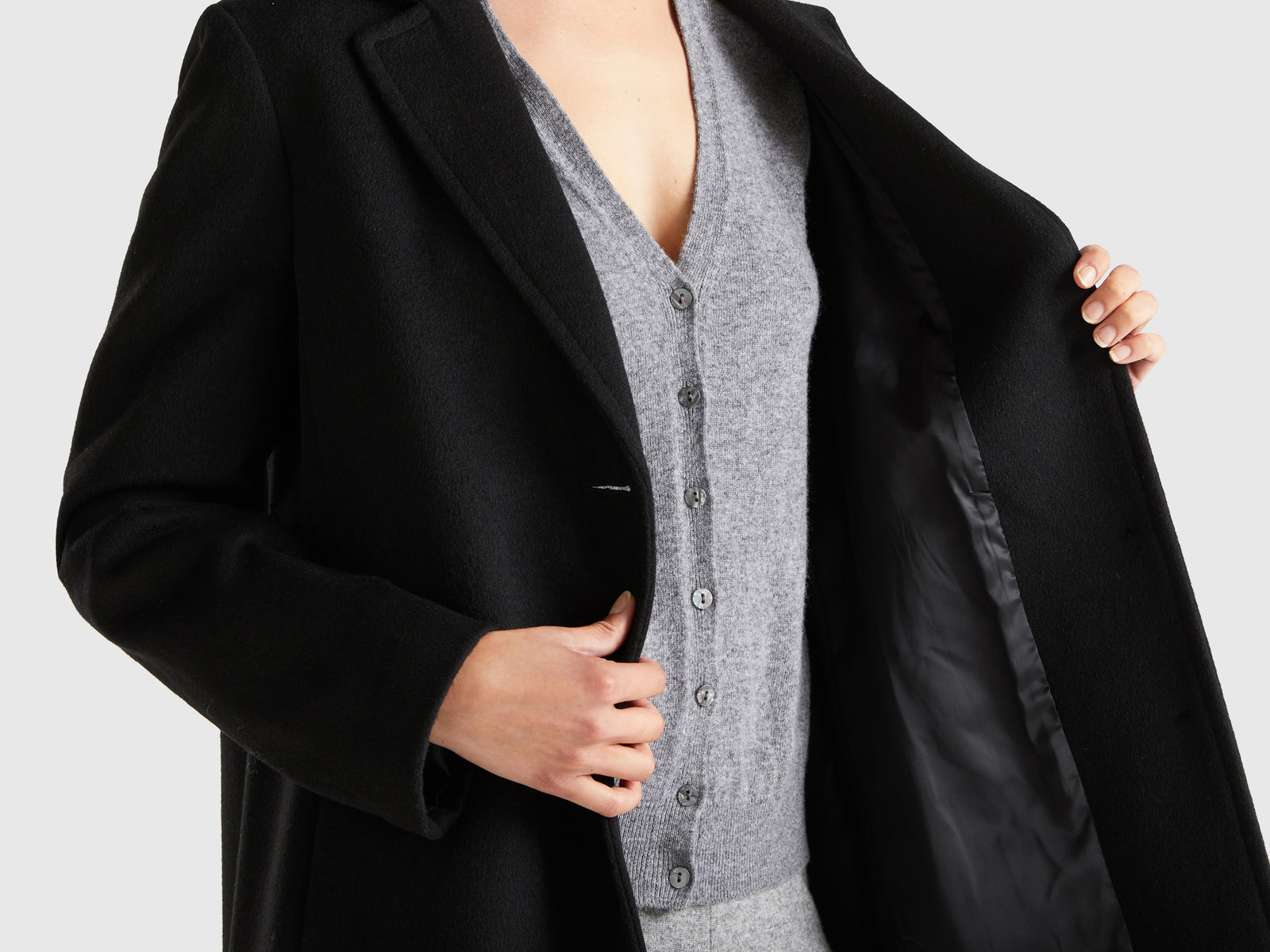Cappotto corto in panno misto lana da donna nero 3 | Benetton Outlet