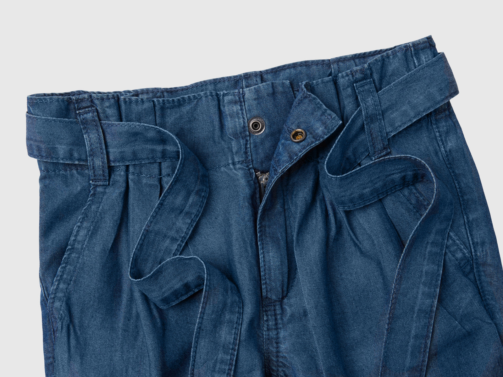 Pantaloni paperbag con cintura da bimba blu 3 | Benetton Outlet