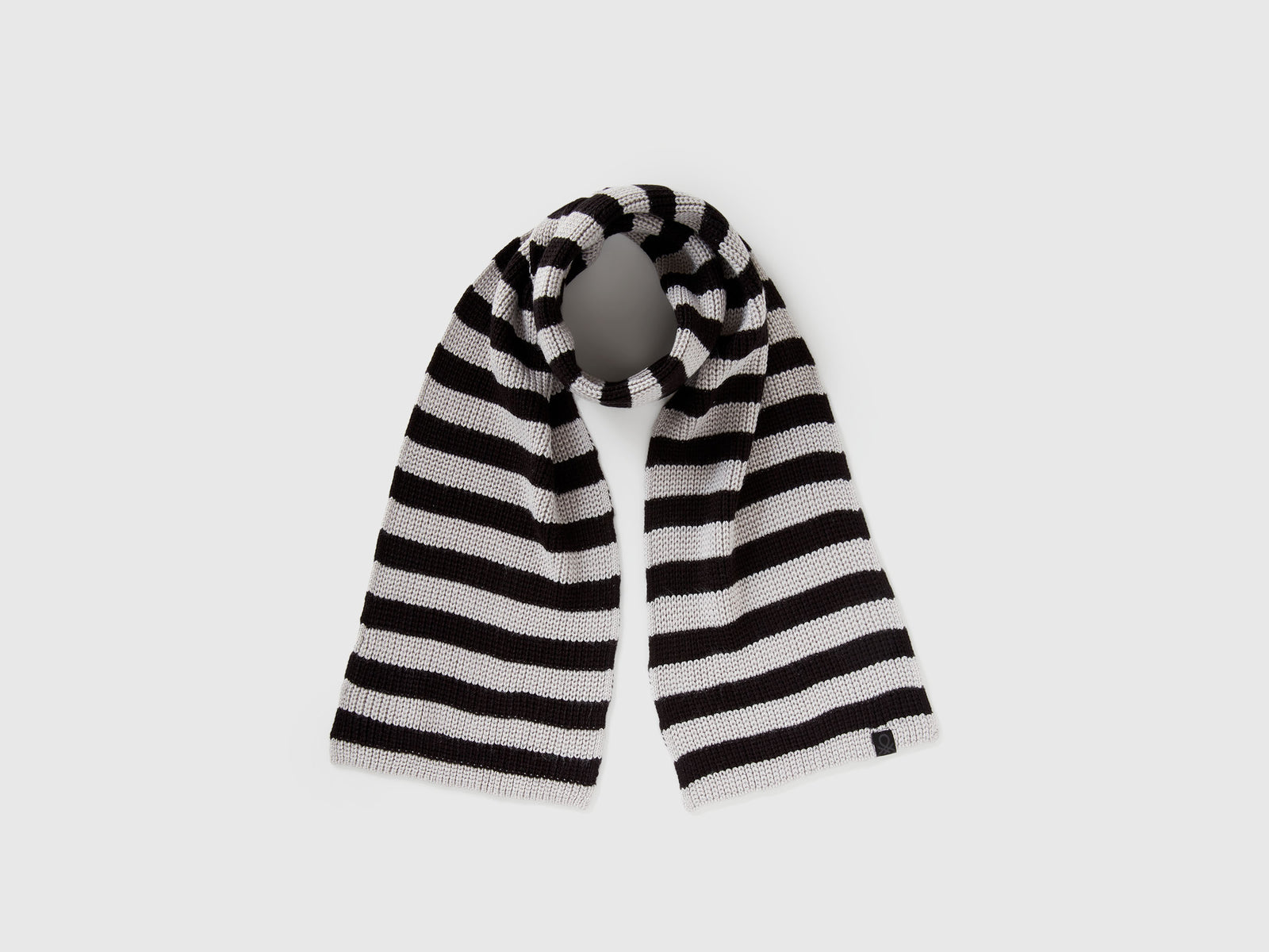 Sciarpa in maglia a righe da bambino grigio chiaro | Benetton Outlet