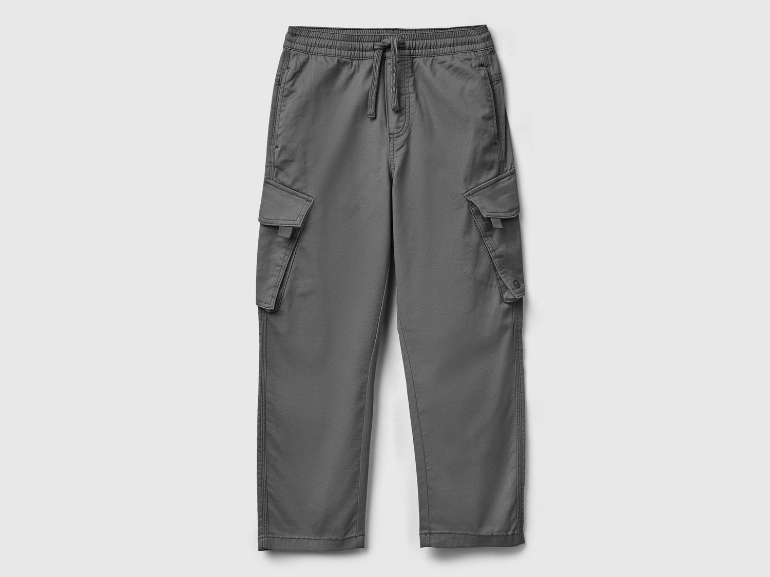 Pantaloni cargo regular fit da bambino grigio scuro | Benetton Outlet