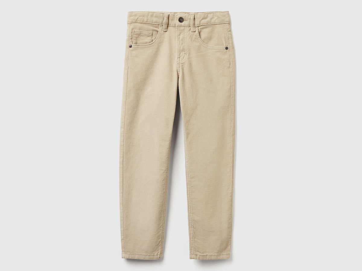 Pantaloni slim fit in velluto stretch