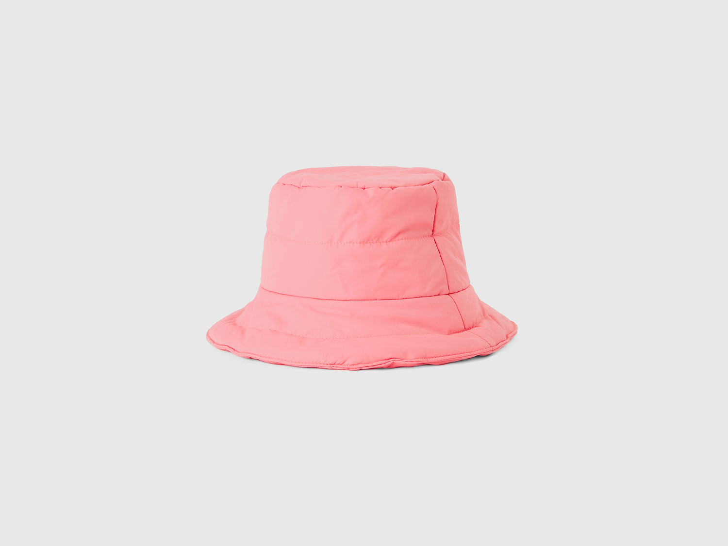 Cappello imbottito trapuntato da donna rosa | Benetton Outlet