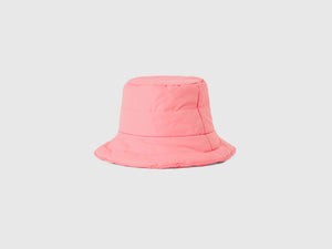 Cappello imbottito trapuntato