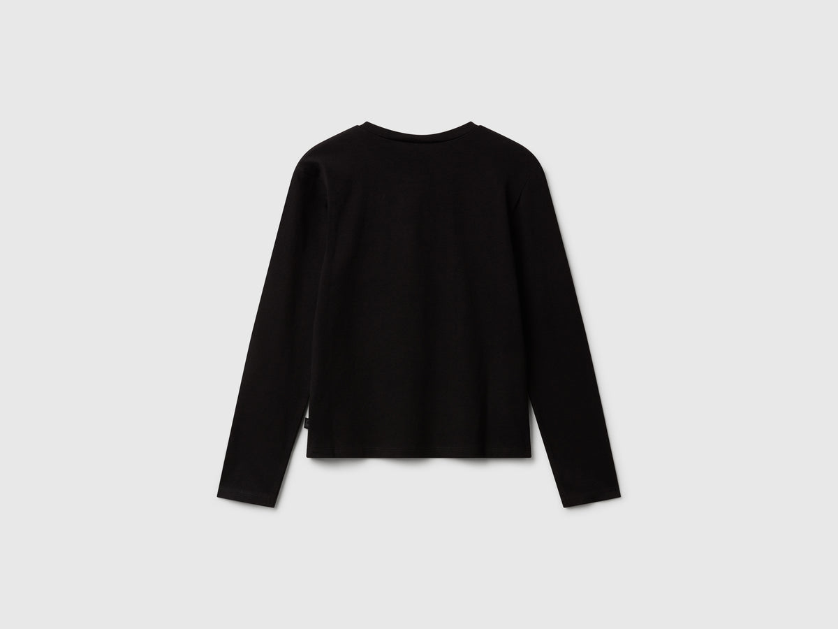 T-shirt con farfalle cut out