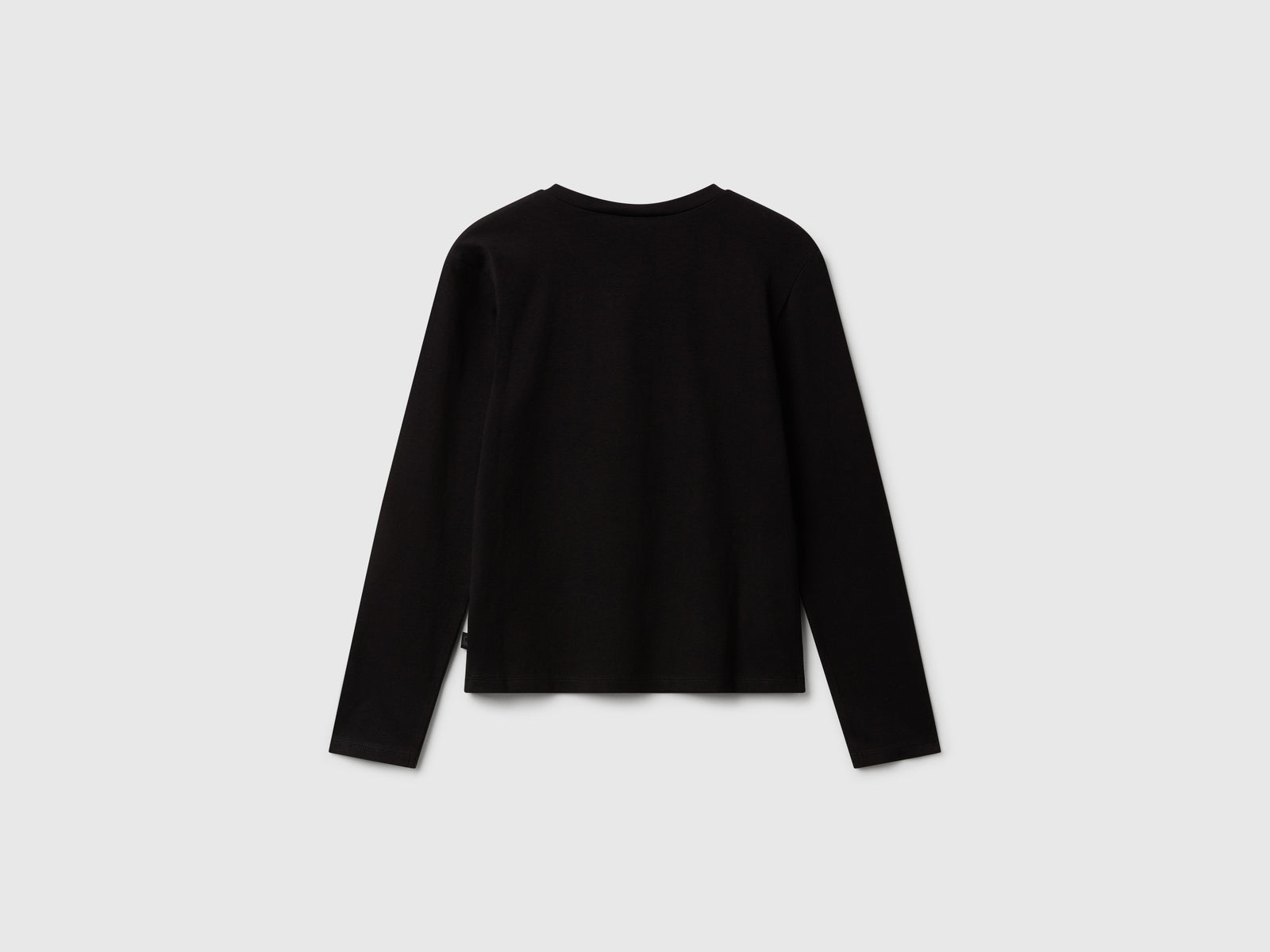 T-shirt con farfalle cut out da bambina nero 2 | Benetton Outlet
