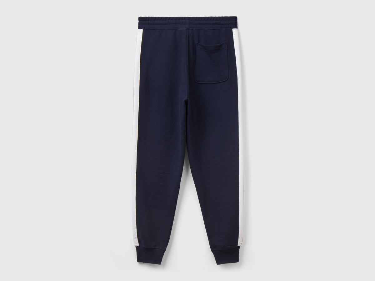 Joggers con bande