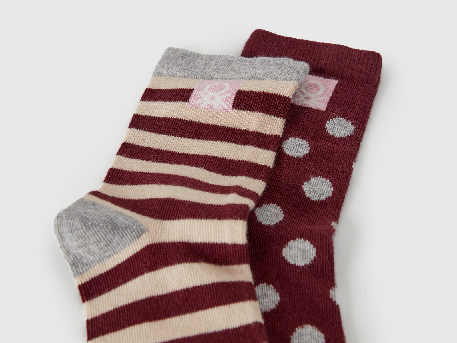 Due paia di calzini fantasia da bambino multi-color 2 | Benetton Outlet