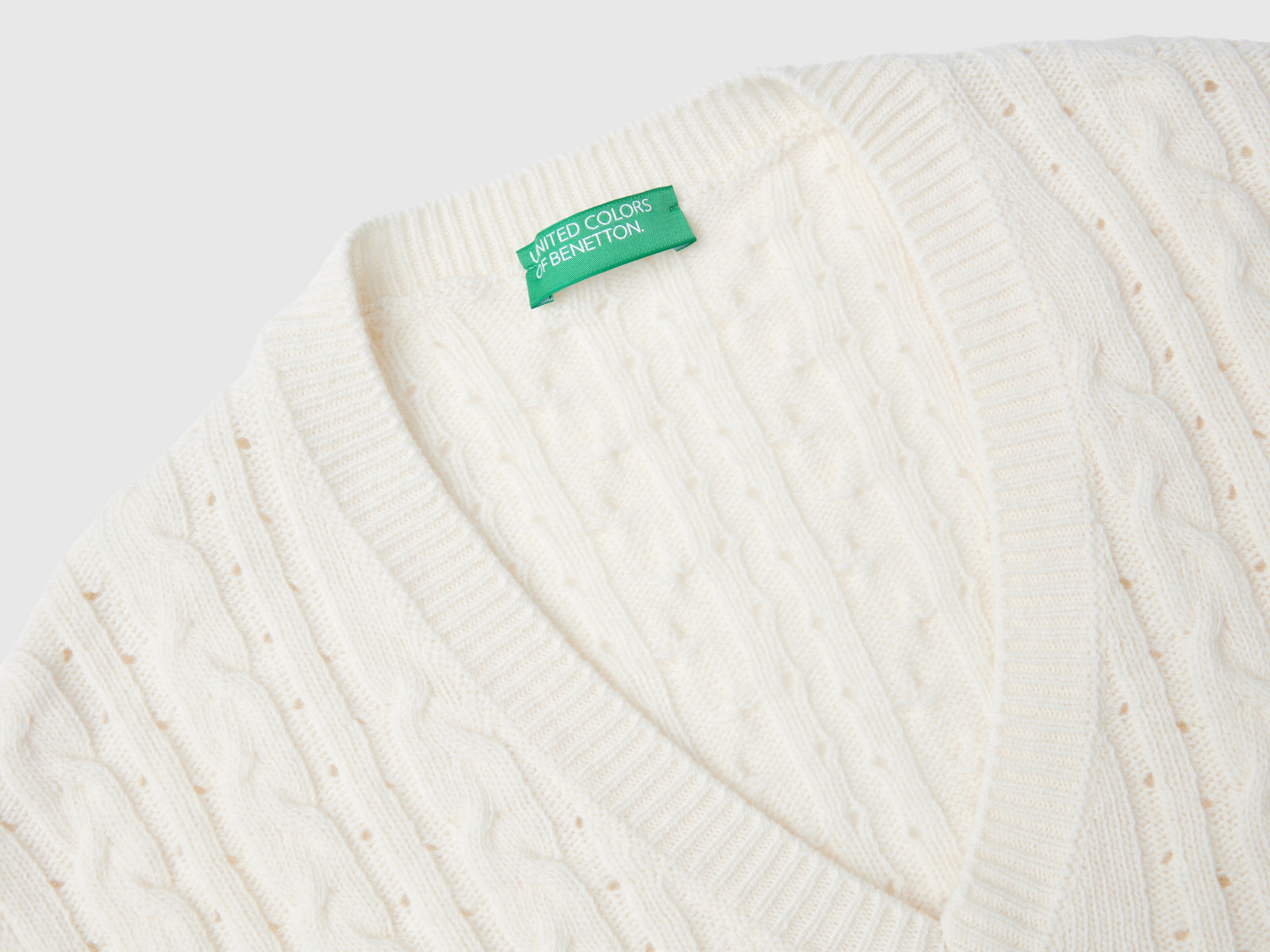 Boxy fit vest with braids and perforations da donna bianco panna 3 | Benetton Outlet