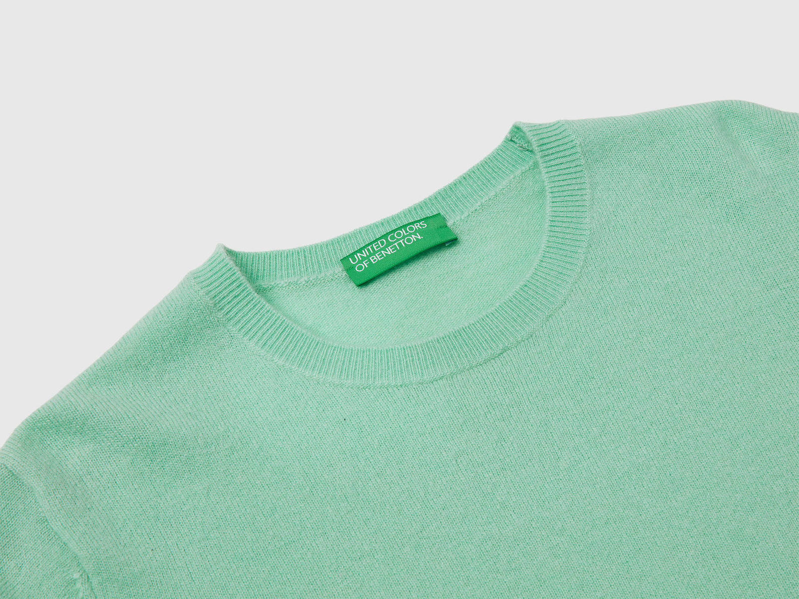 Maglia girocollo in lana Merino da donna verde chiaro 5 | Benetton Outlet