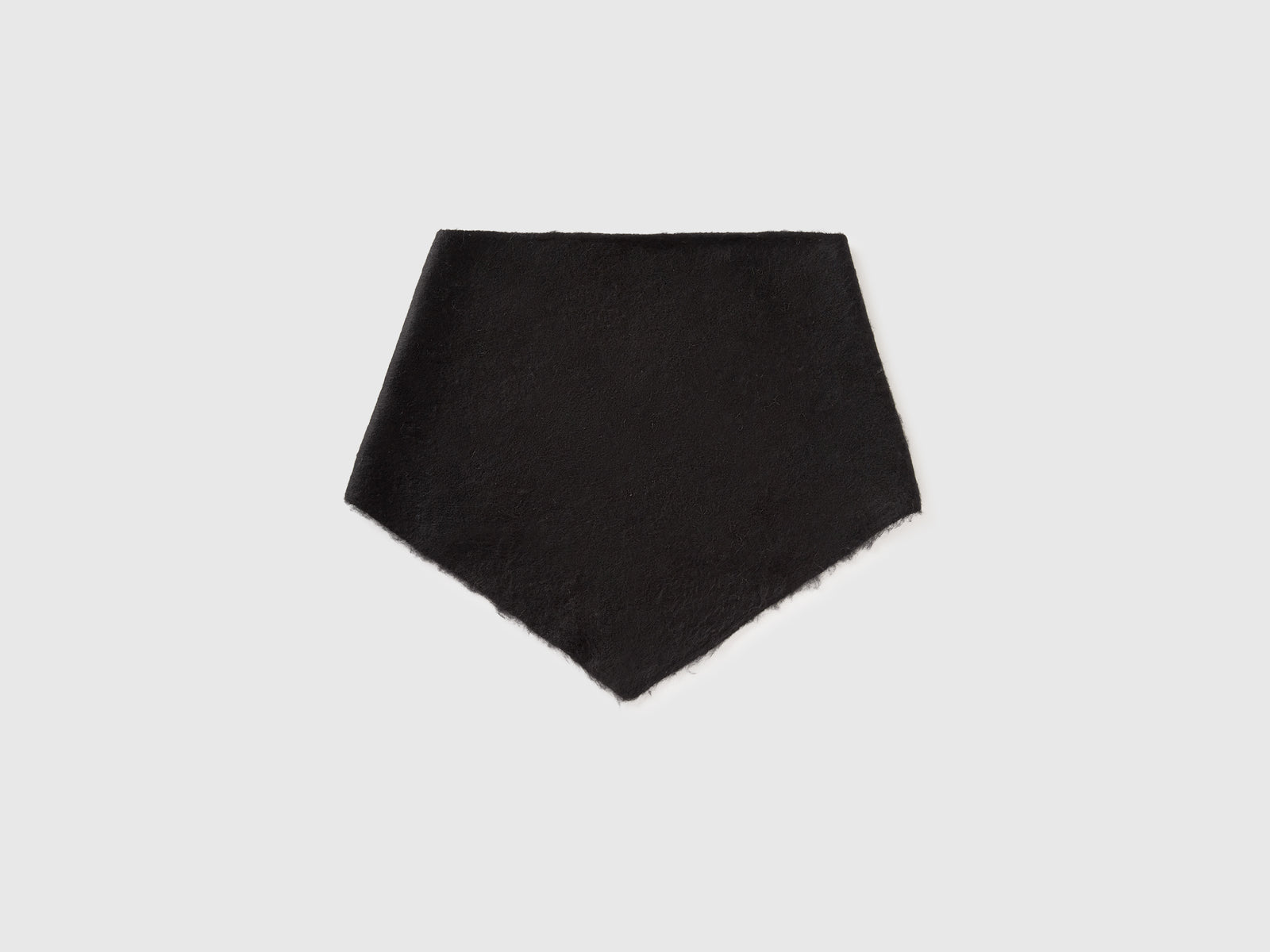 Scialle in misto lana da donna nero | Benetton Outlet