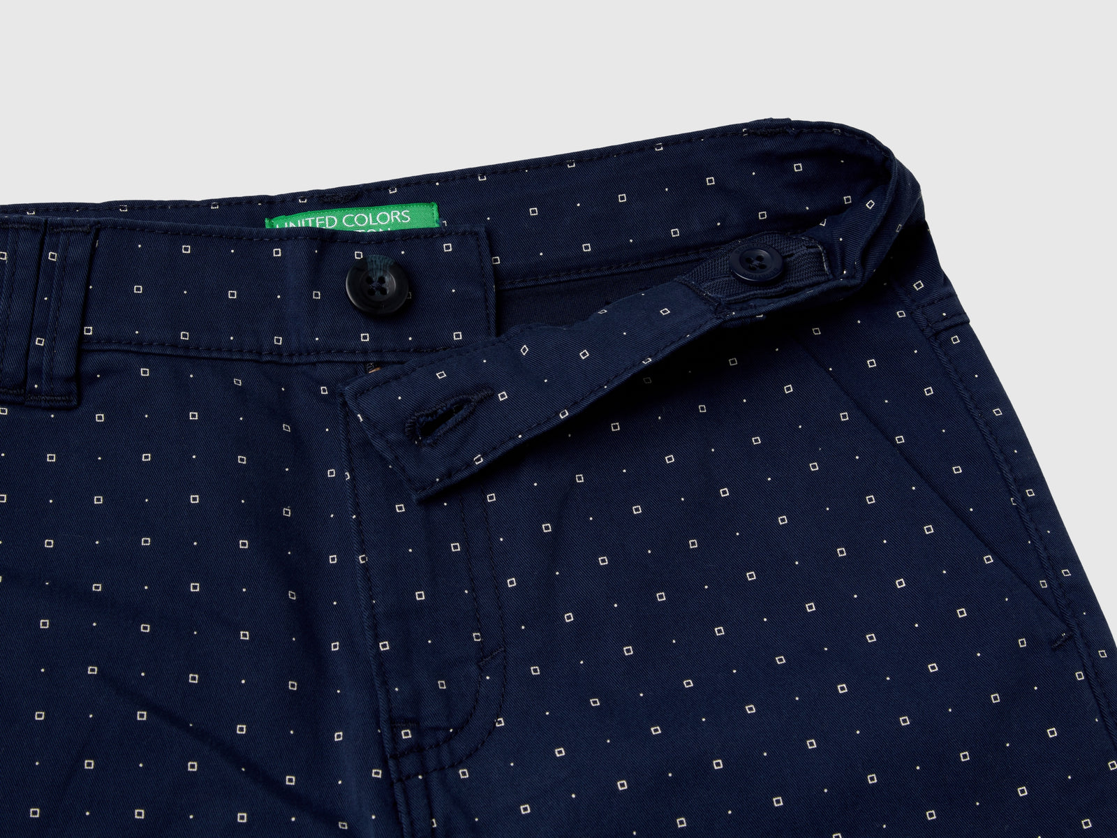 Bermuda slim fit micro fantasia da bambino blu scuro 3 | Benetton Outlet