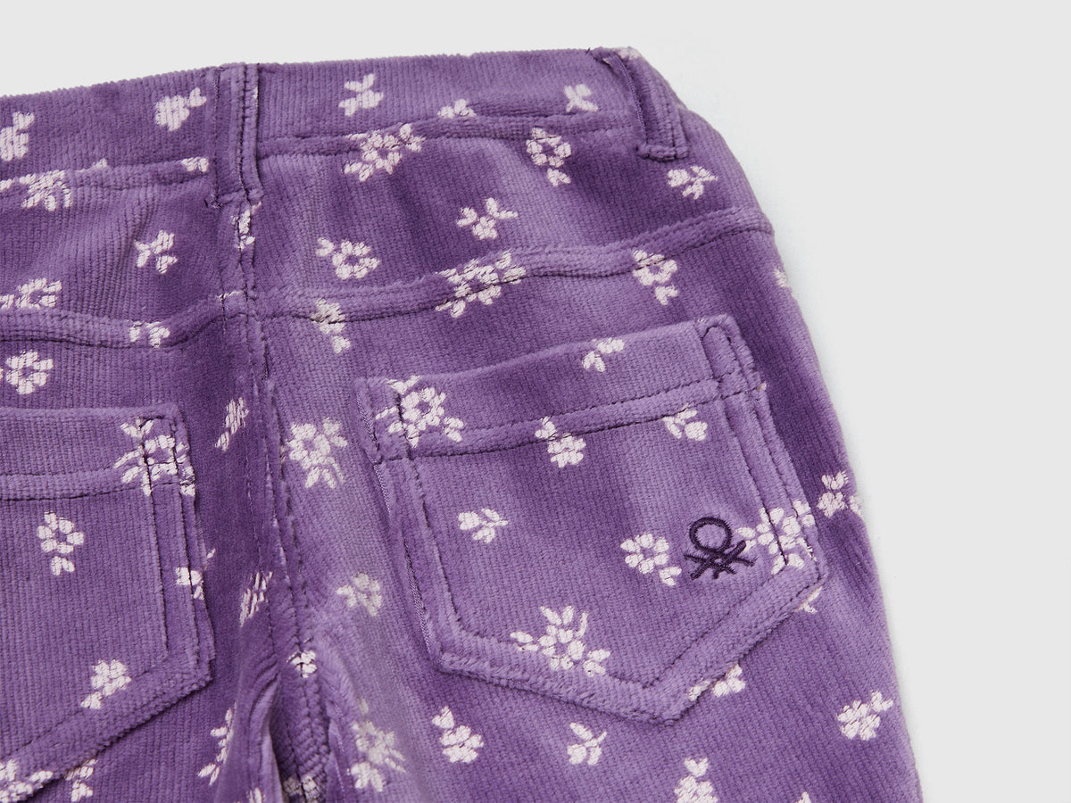Pantaloni slim fit in ciniglia