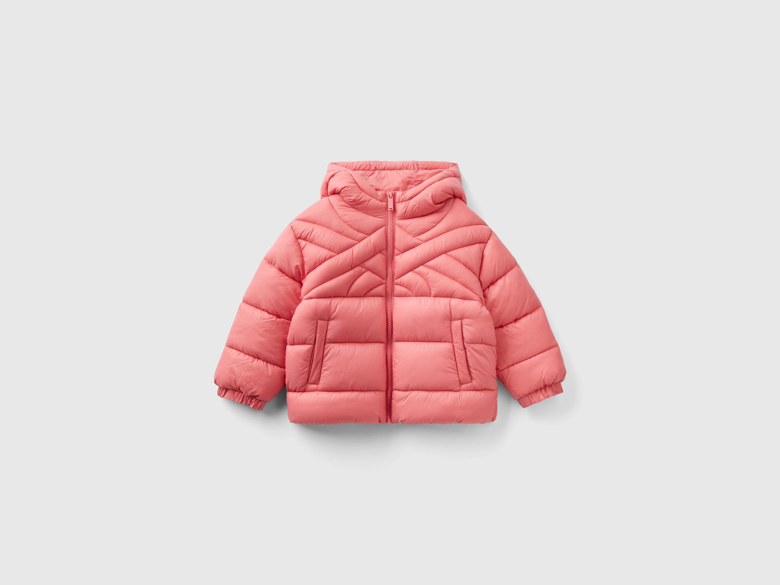 Piumino corto imbottito con ovatta riciclata da bimbo rosa | Benetton Outlet