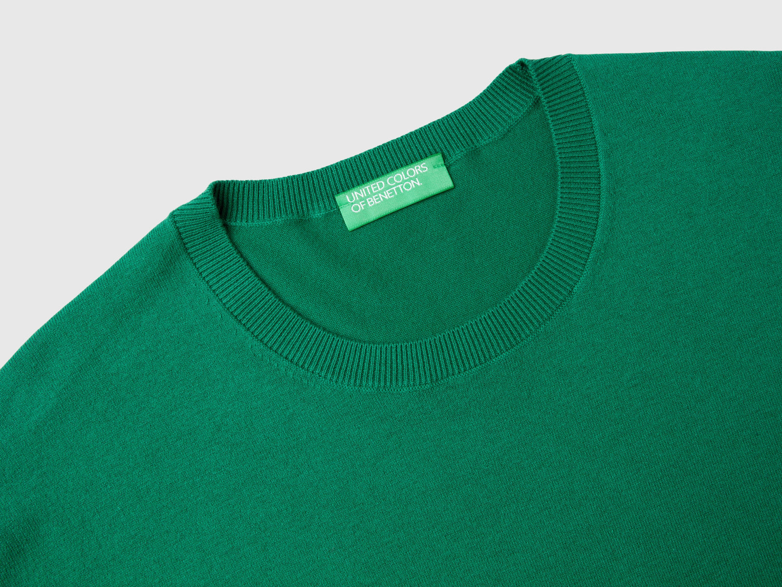 Maglia girocollo in misto cotone leggero da uomo verde scuro 3 | Benetton Outlet
