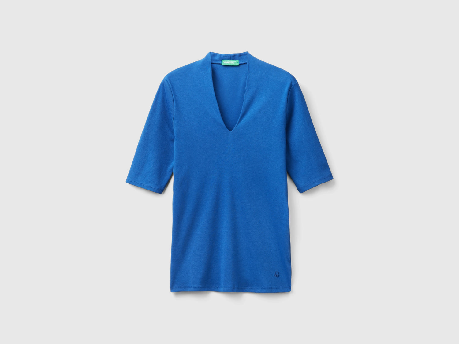 T-shirt slim fit in cotone a fibra lunga da donna avio | Benetton Outlet