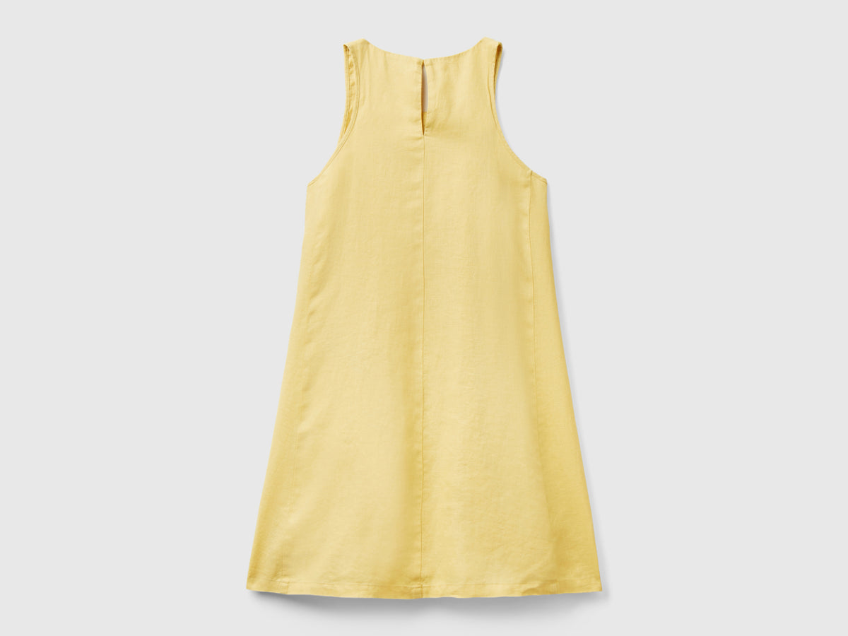 Vestito smanicato in puro lino