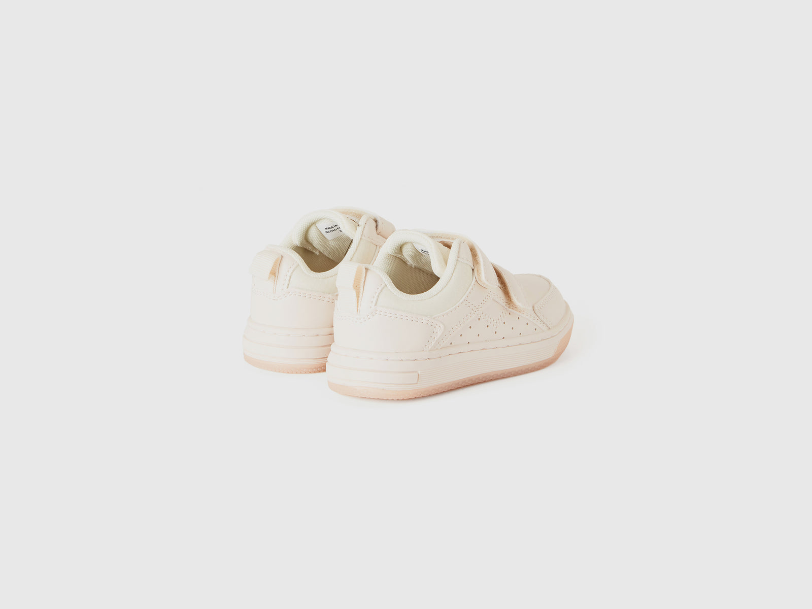 Sneakers basse da bimbo bianco panna 2 | Benetton Outlet