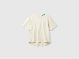 T-shirt con apertura sul retro